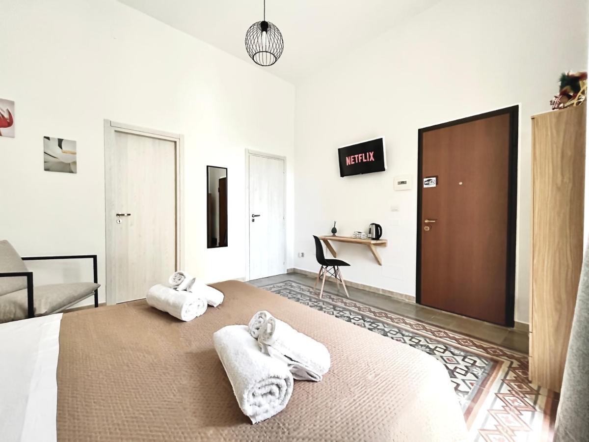 Marilu Apartments Палермо Экстерьер фото